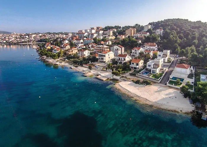 Apartamento Awesome In Okrug Gornji