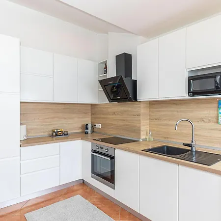 Apartment Awesome In Okrug Gornji Trogir